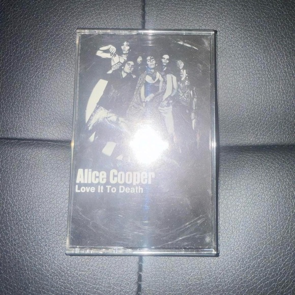 Alice Cooper “Love It To Death” 1971 Cassette - Picture 1 of 8